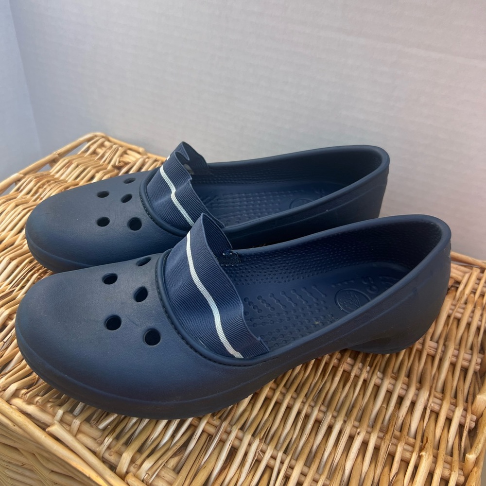Crocs- Slip ons- Navy- women’s size 9